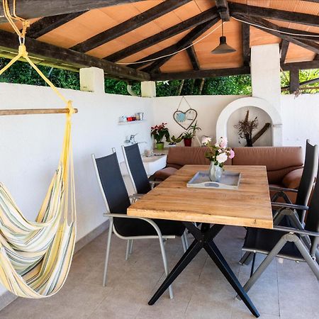 Apartma Salvia-Guest House Lucija Zewnętrze zdjęcie