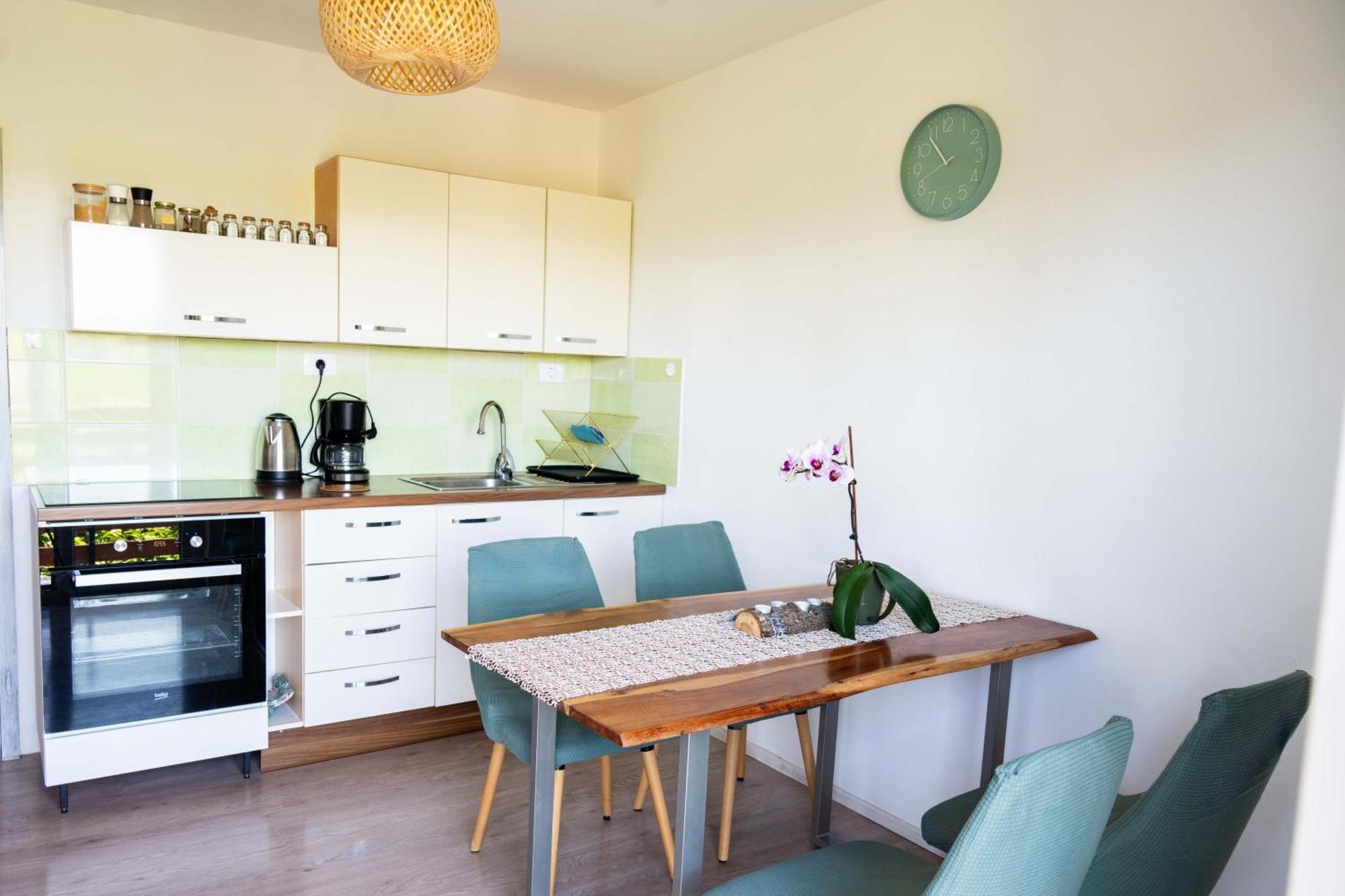 Apartma Salvia-Guest House Lucija Zewnętrze zdjęcie